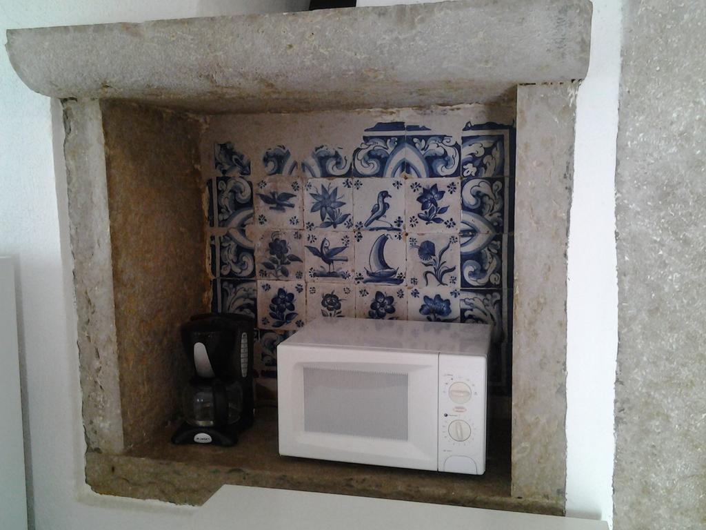 Typical Small House Near Lisbon オエイラス 部屋 写真