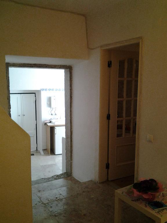 Typical Small House Near Lisbon オエイラス エクステリア 写真